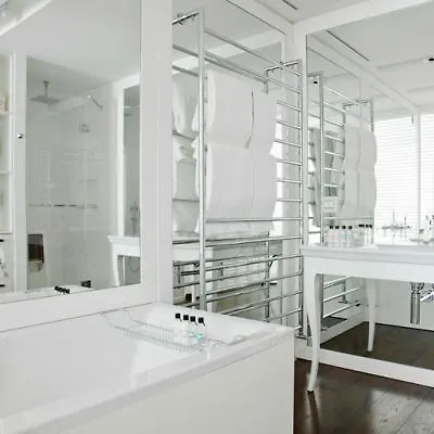 Magna Pars L'hotel à Parfum 5*